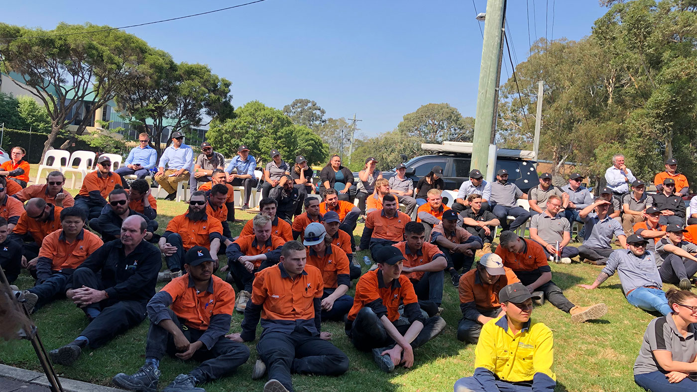 crowd of Kerfoot employees on the grass